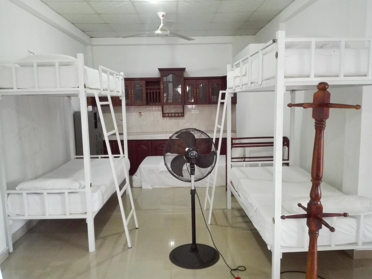 City Capital Hostel Anuradhapura Exterior foto